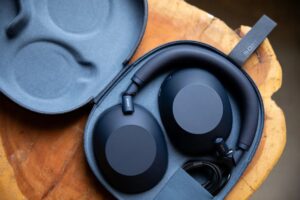 Read more about the article Sony WH-1000XM6 Review: Is It Worth the $450 Price Tag?